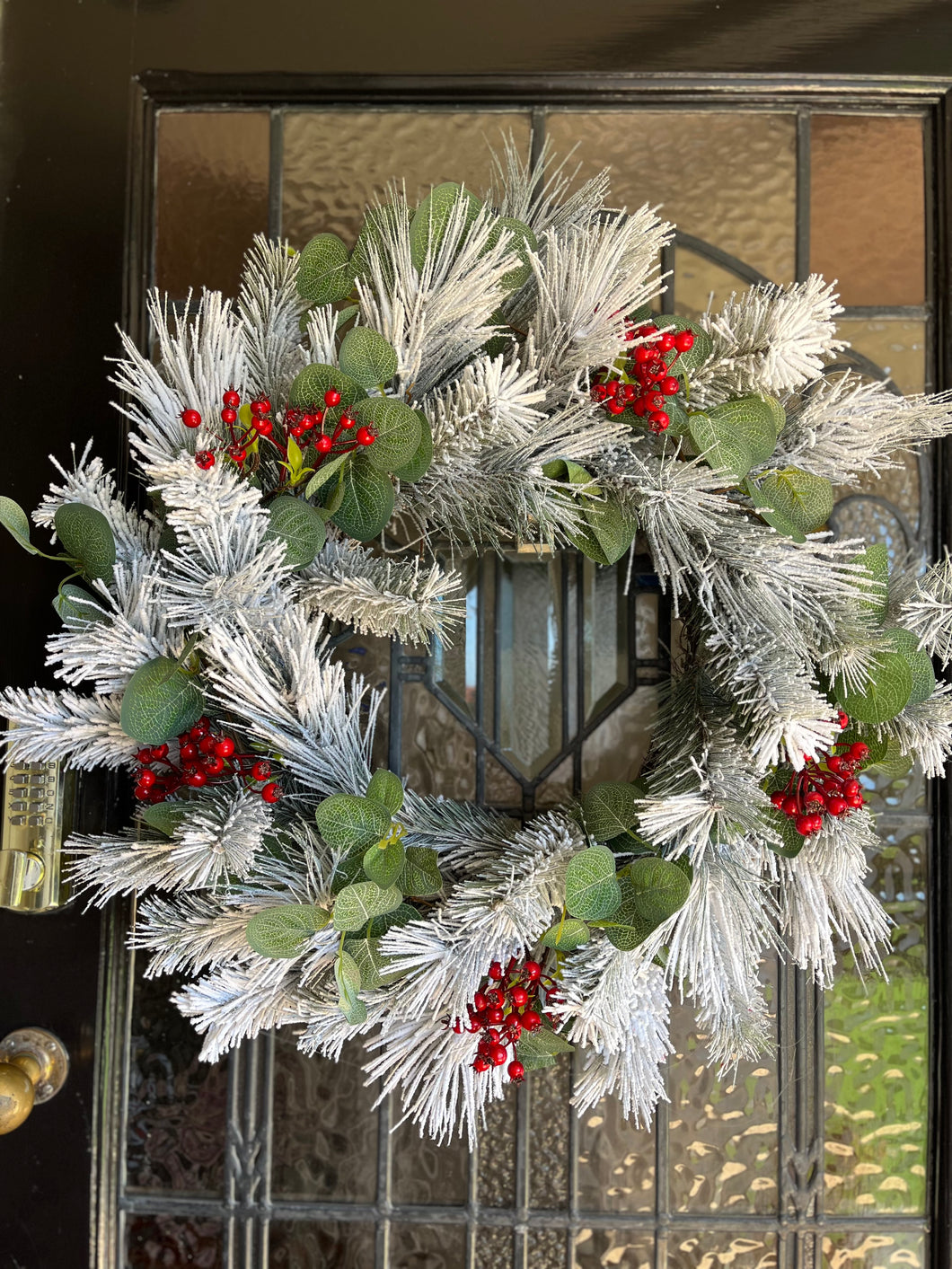 Flocked Red & White Wreath