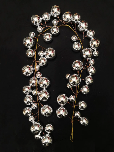 Bauble Garland (Silver)